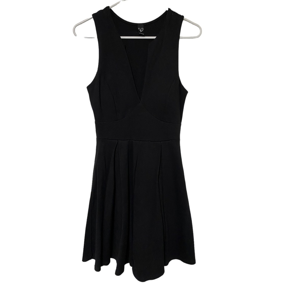 Windsor Black Skater Dress with Deep V-Neck, Size L